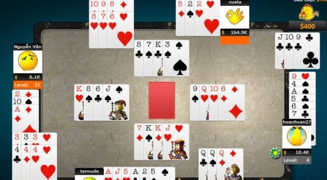 Nếu bạn có 1 hoặc 2 phỏm thì nên áp dụng cách chơi chuyền phỏm