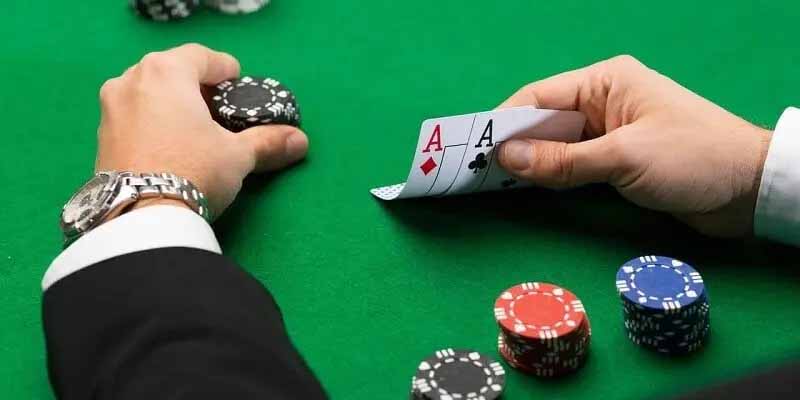 Tổng hợp thuật ngữ xì dách phổ biến trong casino và dân gian