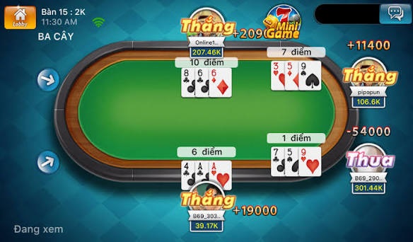 Kỹ thuật xáo bài và tráo bài khéo léo đòi hỏi sự tập trung và đôi tay linh hoạt